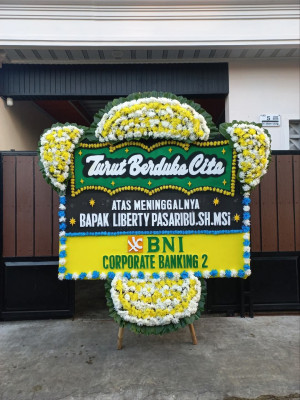 Papan Bunga Duka di Sukawarna